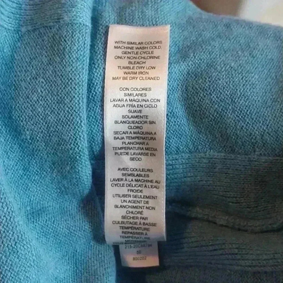 Soft Side-Button 3/4-Sleeve Pullover Size L - Picture 9 of 9